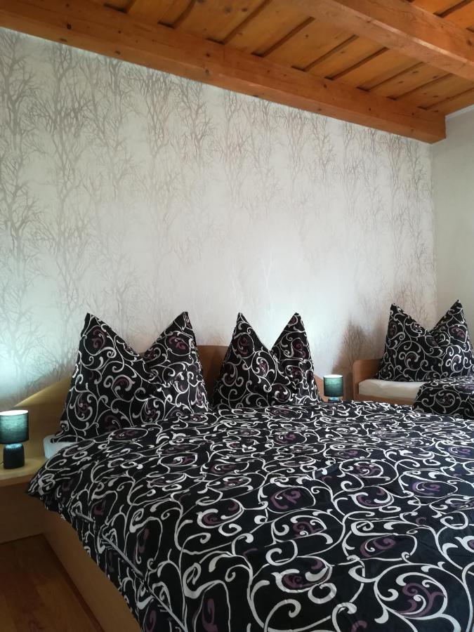 Apartman Erika - Bešeňová Exteriör bild