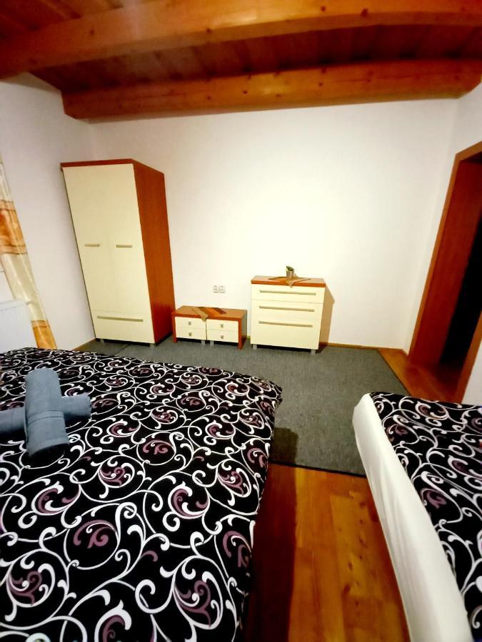 Apartman Erika - Bešeňová Exteriör bild