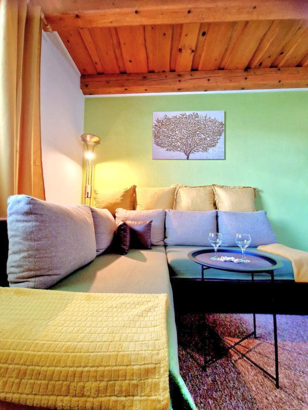 Apartman Erika - Bešeňová Exteriör bild