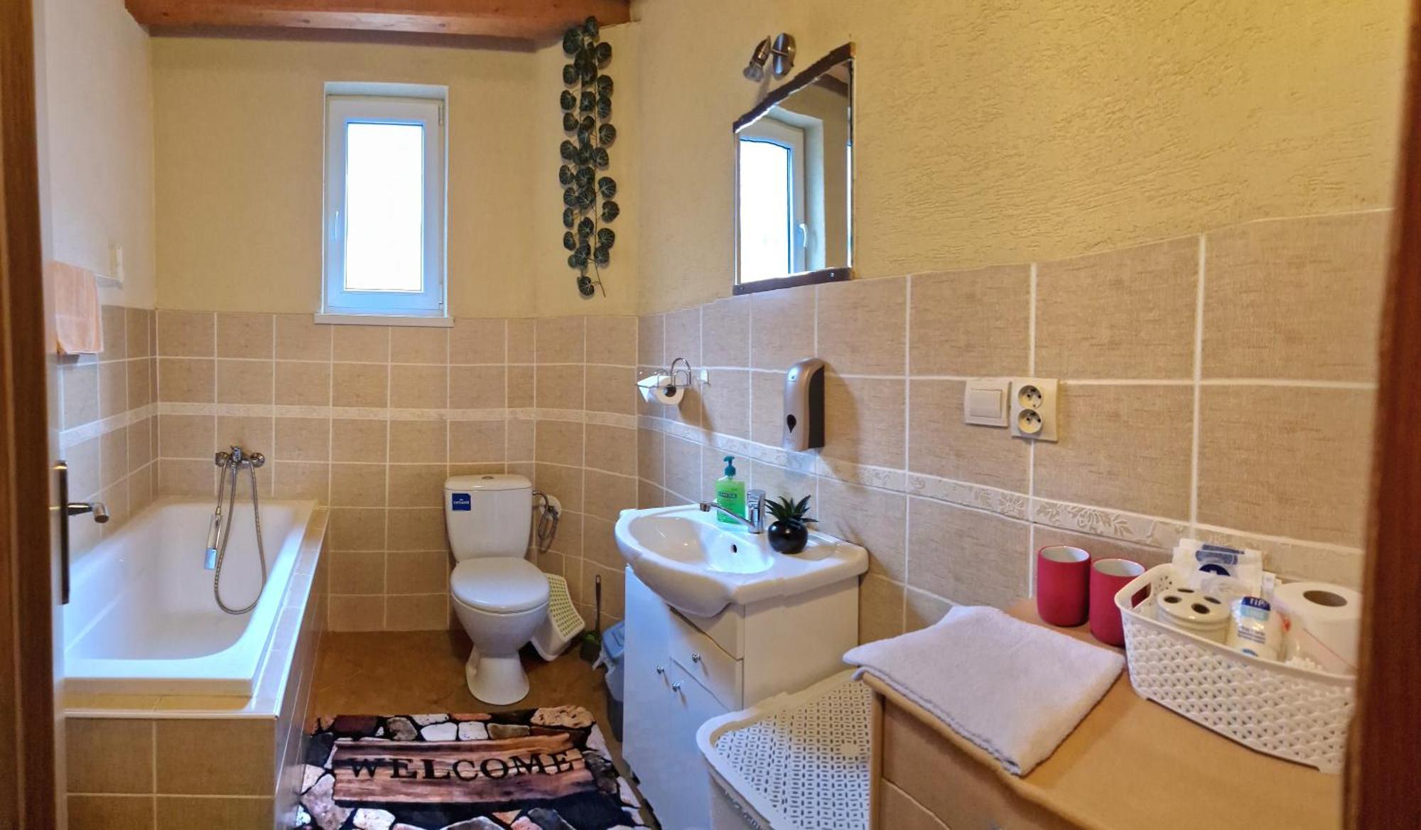 Apartman Erika - Bešeňová Exteriör bild