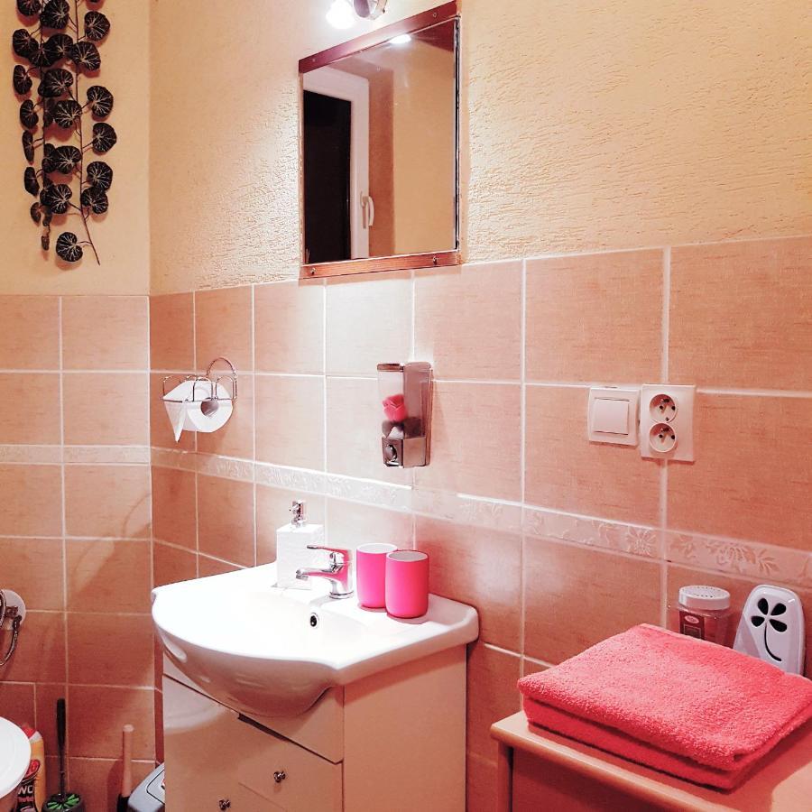 Apartman Erika - Bešeňová Exteriör bild